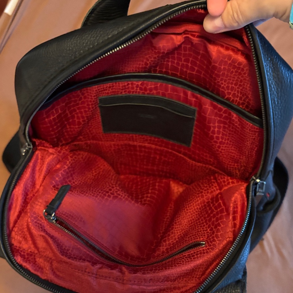 Hammit Black Leather Women’s Backpack - Picture 4 of 5